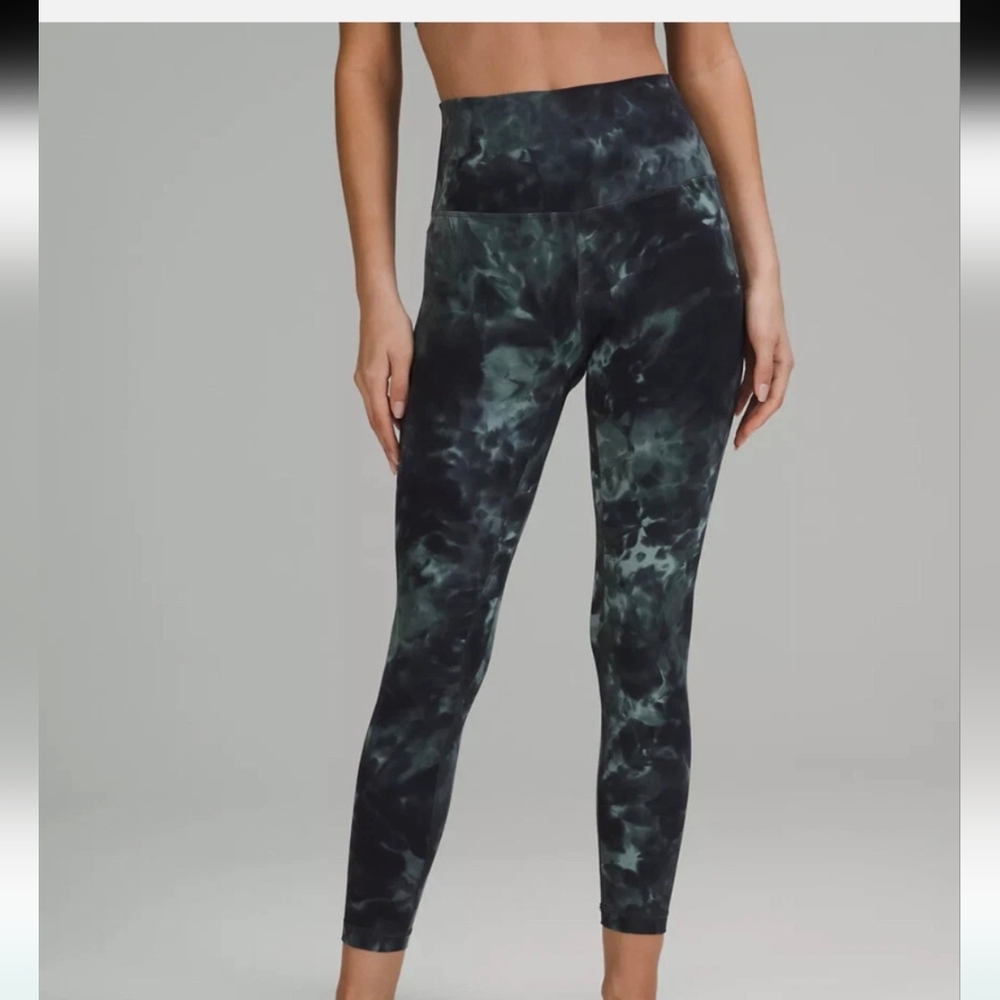 Lululemon Align High-Rise Diamond Dye Black and Green Leggings Sz.2